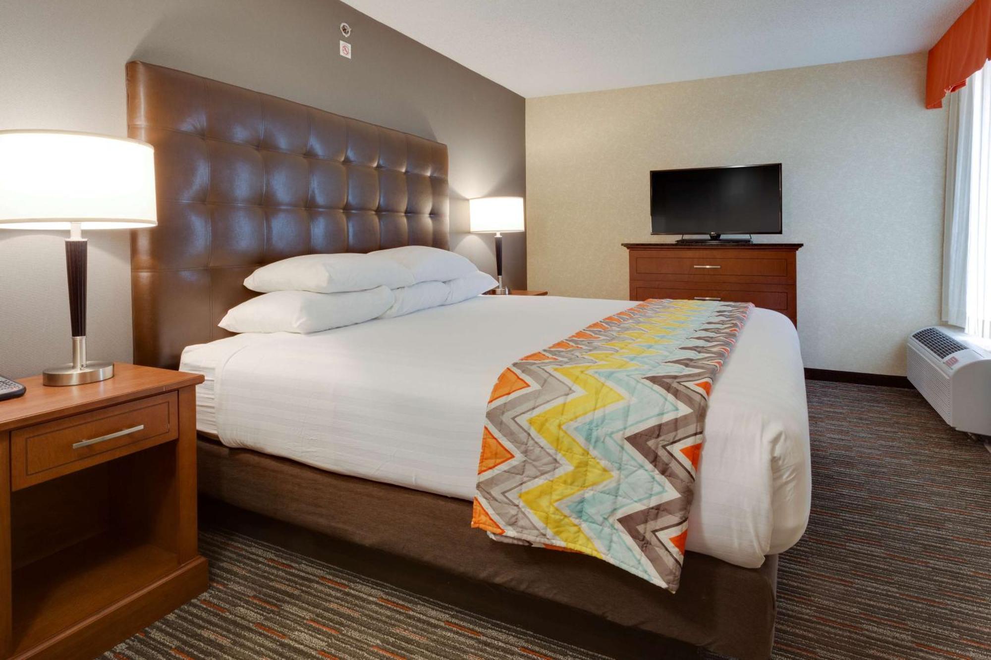 Drury Inn & Suites Columbia Stadium Boulevard Eksteriør billede