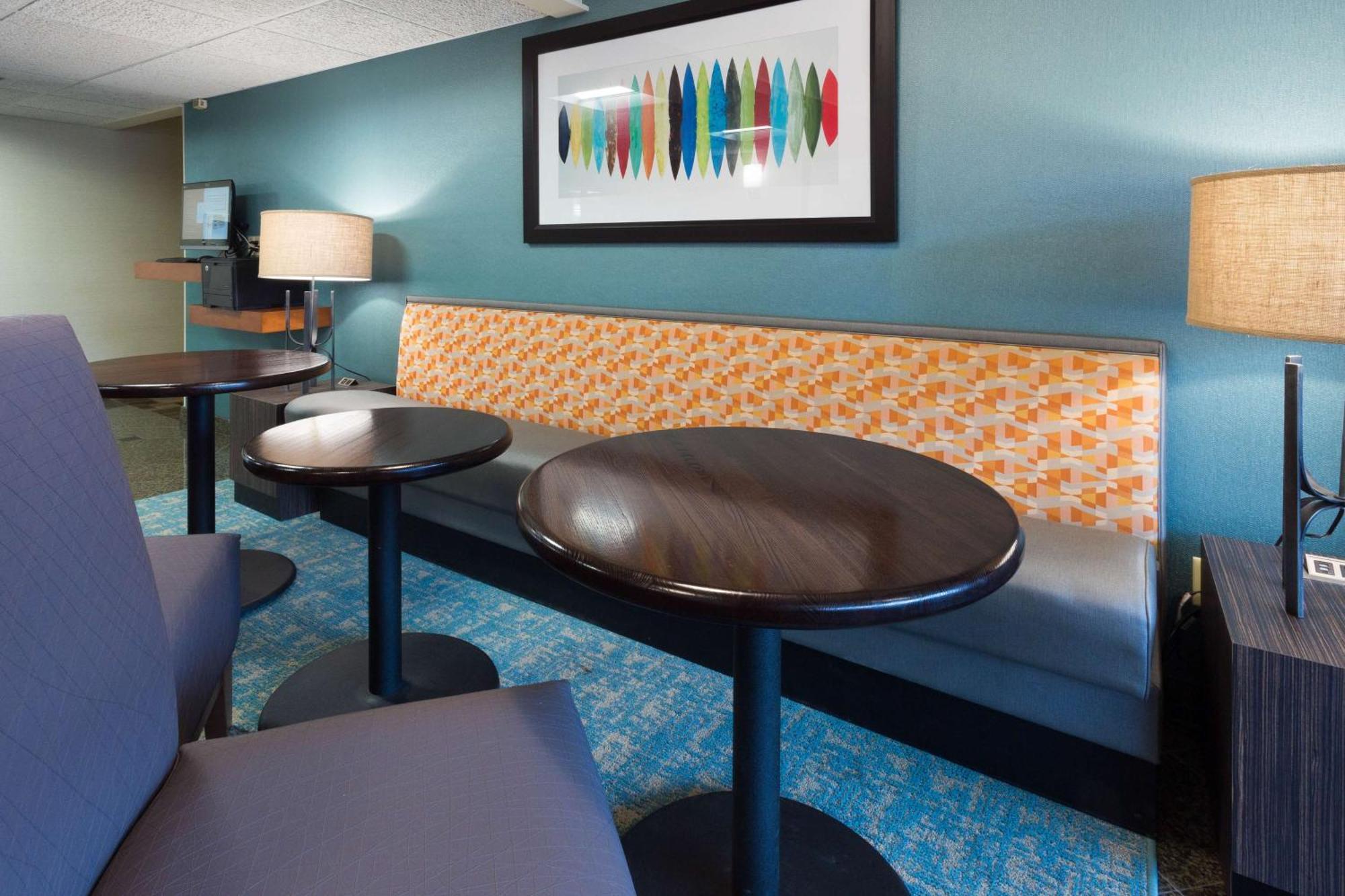 Drury Inn & Suites Columbia Stadium Boulevard Eksteriør billede