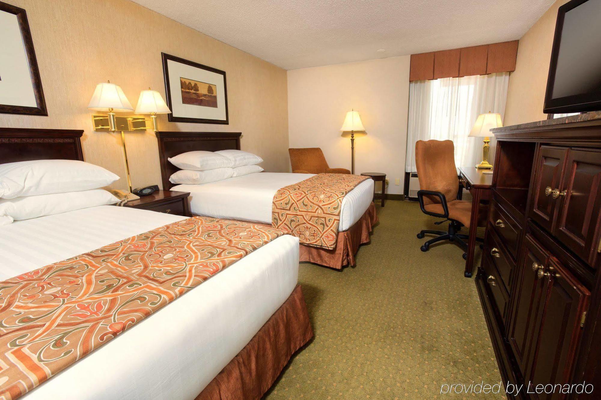 Drury Inn & Suites Columbia Stadium Boulevard Eksteriør billede