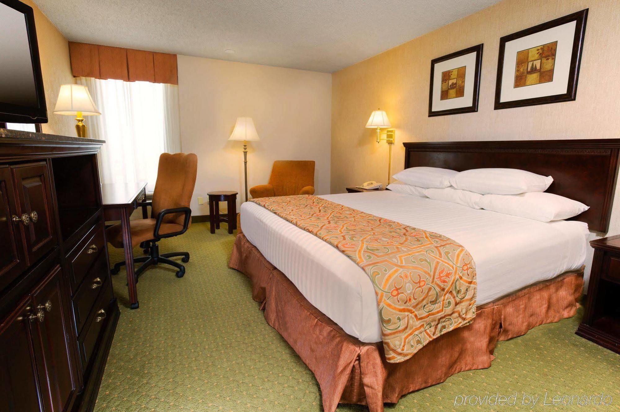 Drury Inn & Suites Columbia Stadium Boulevard Eksteriør billede